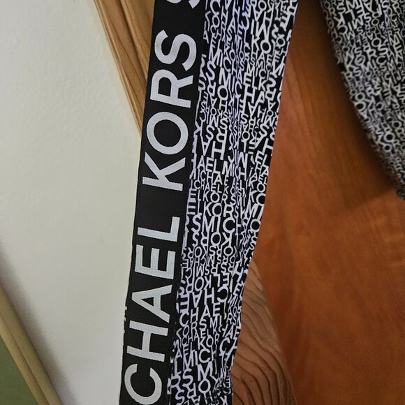 Michael Kors black and white long sleeve top features a drawstring detail size m - Picture 4 of 6